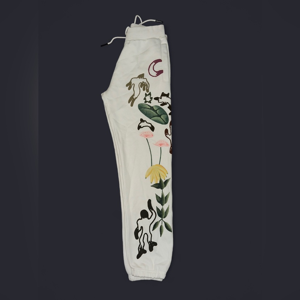 NWOT Urban Outfitters White Floral Track Pants - Picture 11 of 11